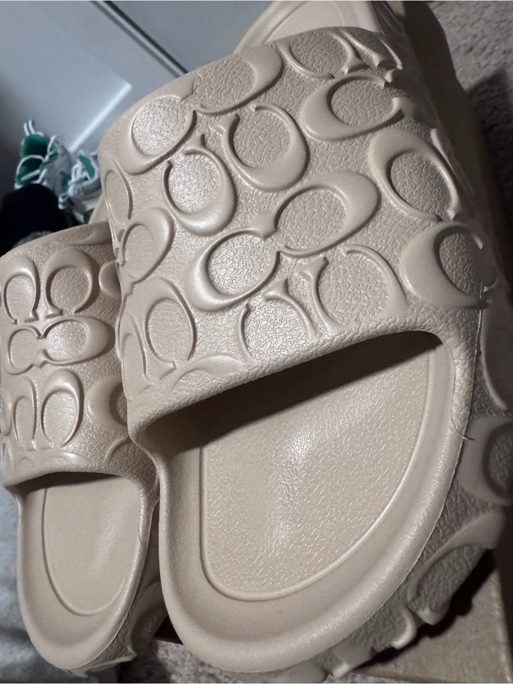 Coach Womens Embossed Signature Slide Sandals in Beige - Picture 4 of 7